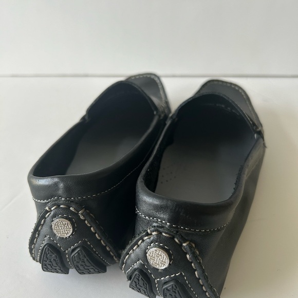 Cole Haan women loafer size 6 1/2 B 
Made in India 
No stains - Picture 5 of 14